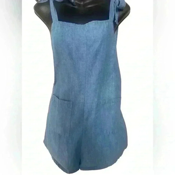 COZY Casual women’s denim romper front patch pockets tie up adjustable straps - Picture 6 of 6